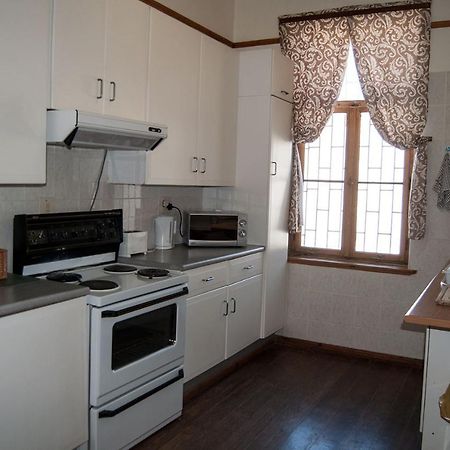 Lüderitz Historical Guesthouse - Self Catering Apartments المظهر الخارجي الصورة